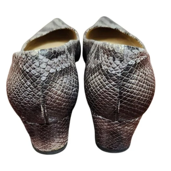 Stuart Weitzman Snakeskin Embossed Leather Pumps Heels Gray Women’s Size 7 Party